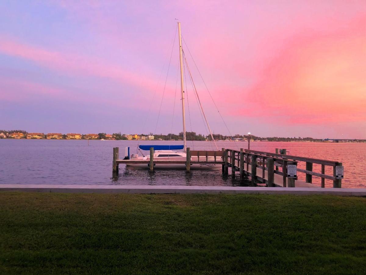 Anna Maria Island Beach Palms 8B เบรเดนทันบีช ภายนอก รูปภาพ