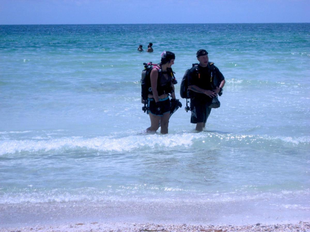 Anna Maria Island Beach Palms 8B เบรเดนทันบีช ภายนอก รูปภาพ