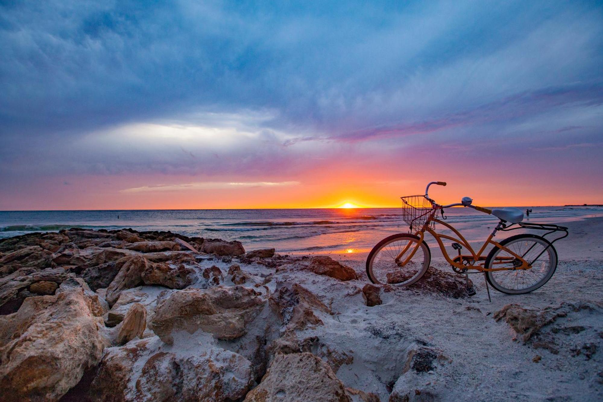 Anna Maria Island Beach Palms 8B เบรเดนทันบีช ภายนอก รูปภาพ