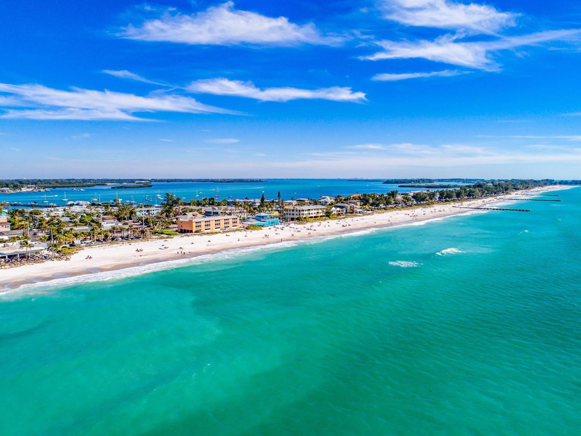 Anna Maria Island Beach Palms 8B เบรเดนทันบีช ภายนอก รูปภาพ
